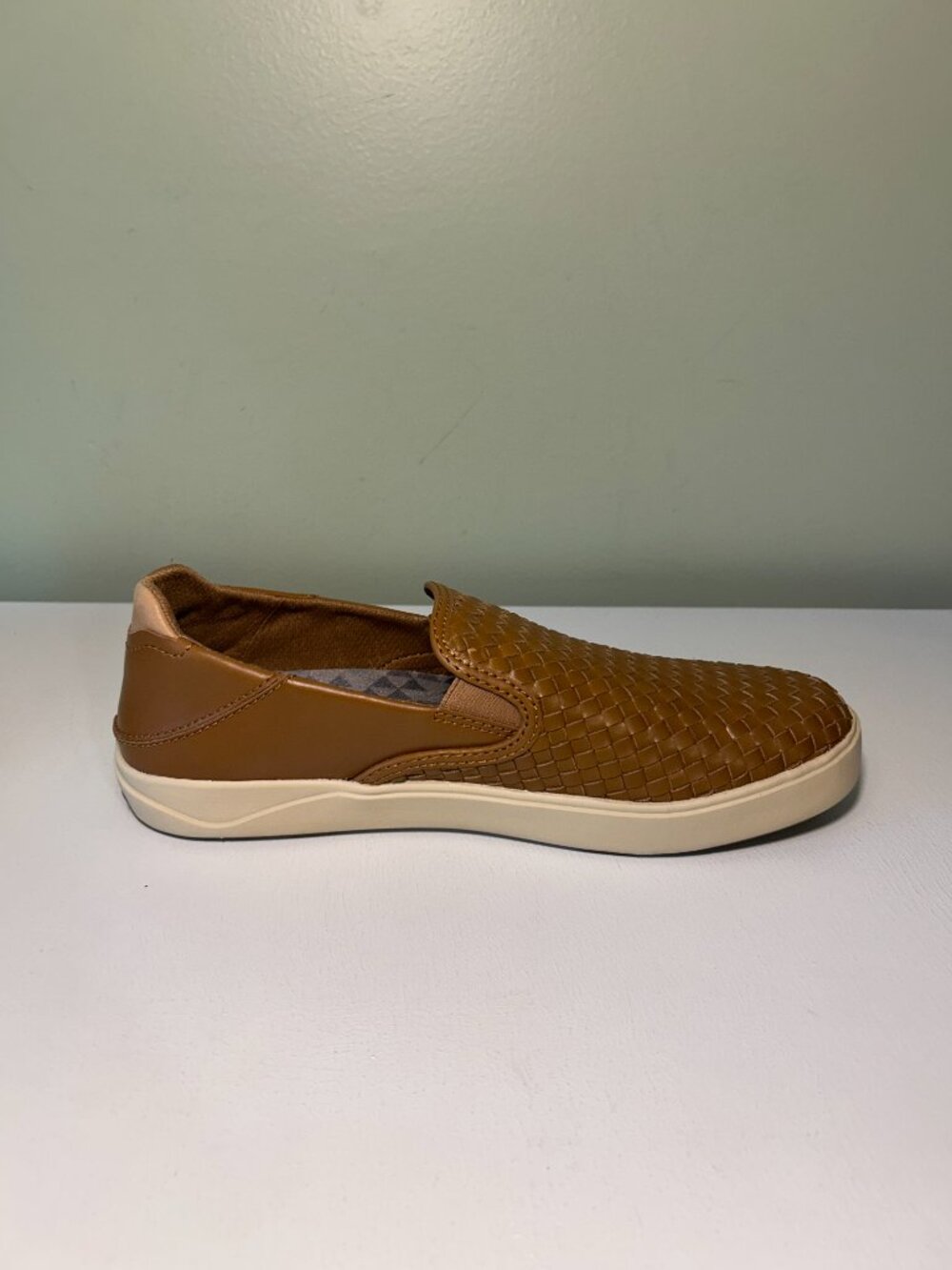 Olukai Men's Lae‘ahi Lauhala Woven Leather Shoes - Picture 4 of 15
